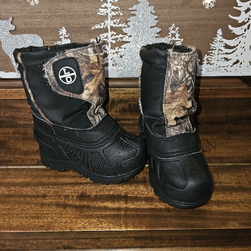 Lincoln Outfitters Kids Realtree Edge Camo Snowpulse Winter Boot Size 7